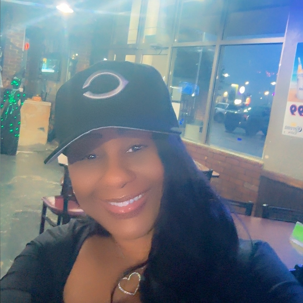 Meet your Posher, Hope